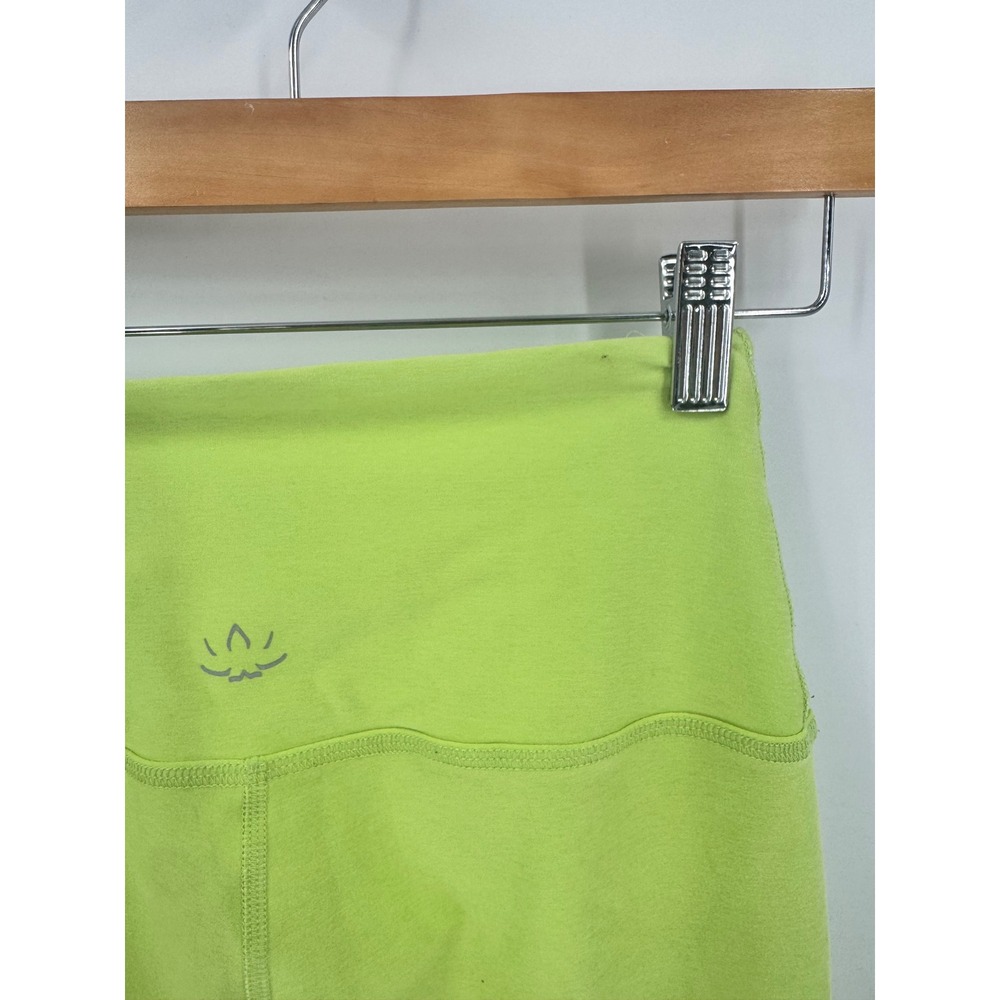 Beyond Yoga Activewear Set Women Medium Lime Green Cropped Tank & Leggings - Picture 12 of 13